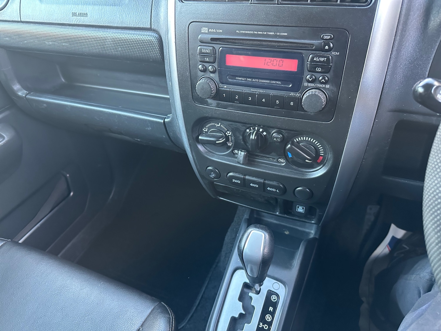 Used Suzuki Jimny 2013 for sale - 77046285: Photo 11