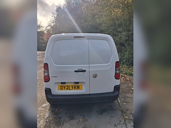Used Vauxhall Combo 2021 for sale - 76343934: Photo 2
