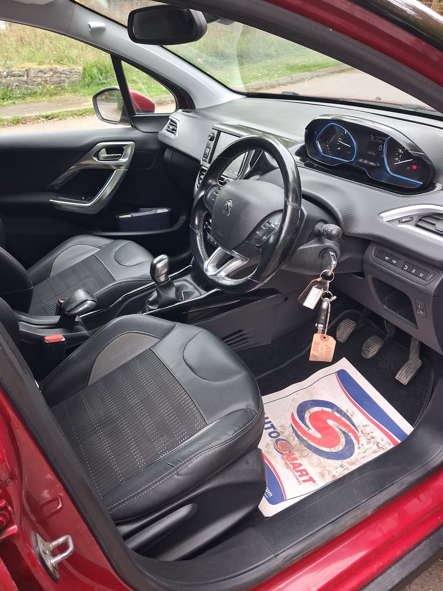 Used Peugeot 2008 2017 for sale - 76286578: Photo 10