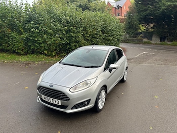 Used Ford Fiesta 2015 for sale - 76156384: Photo
