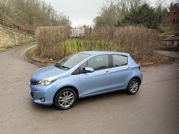 Used Toyota Yaris 2014 for sale - 73697314: Photo 3