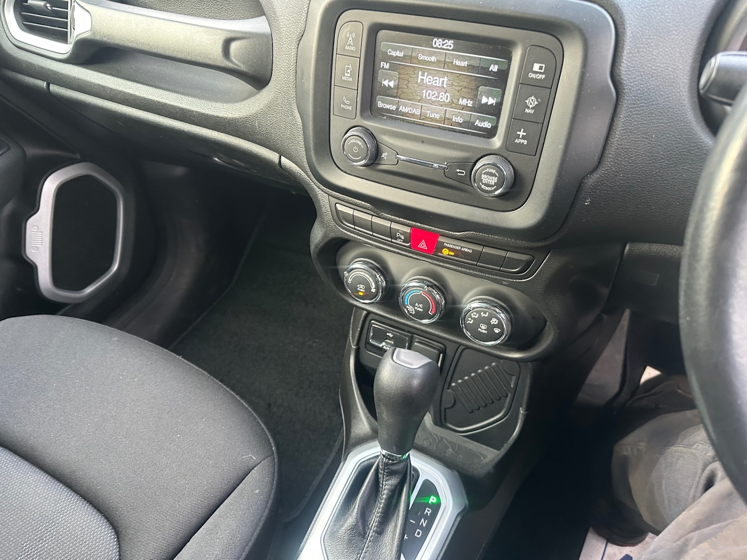 Used Jeep Renegade 2016 for sale - 78207388: Photo 9