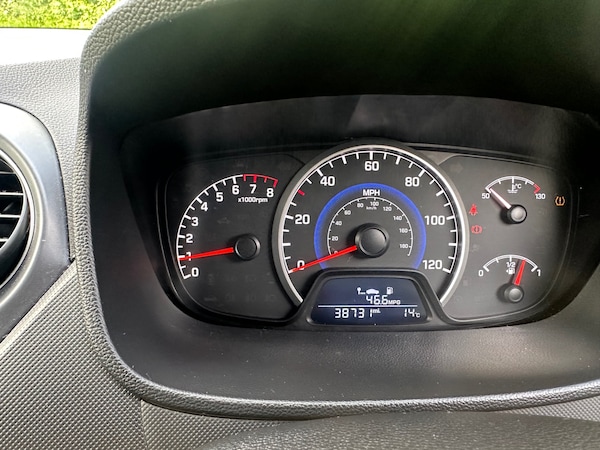 Used Hyundai i10 2018 for sale - 74911026: Photo 5