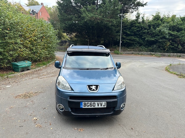 Used Peugeot Partner Tepee 2011 for sale - 76298626: Photo 1