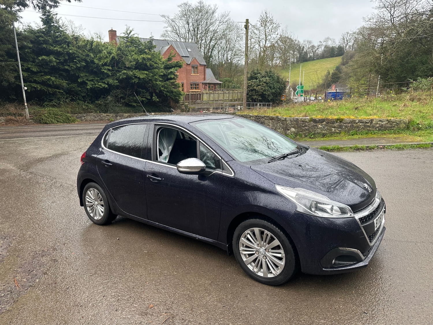 Used Peugeot 208 2018 for sale - 77872387: Photo 4