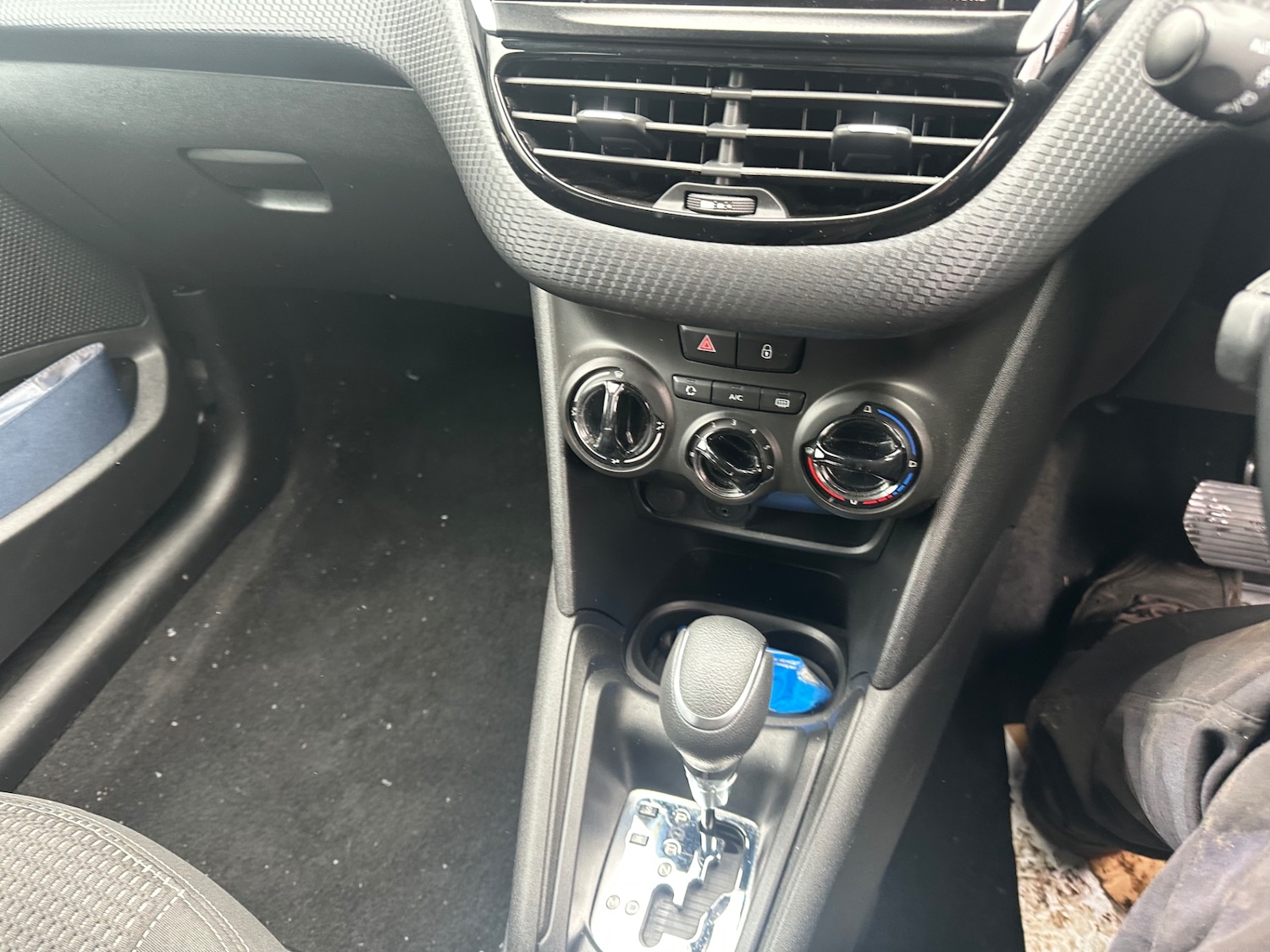 Used Peugeot 208 2018 for sale - 77872387: Photo 9