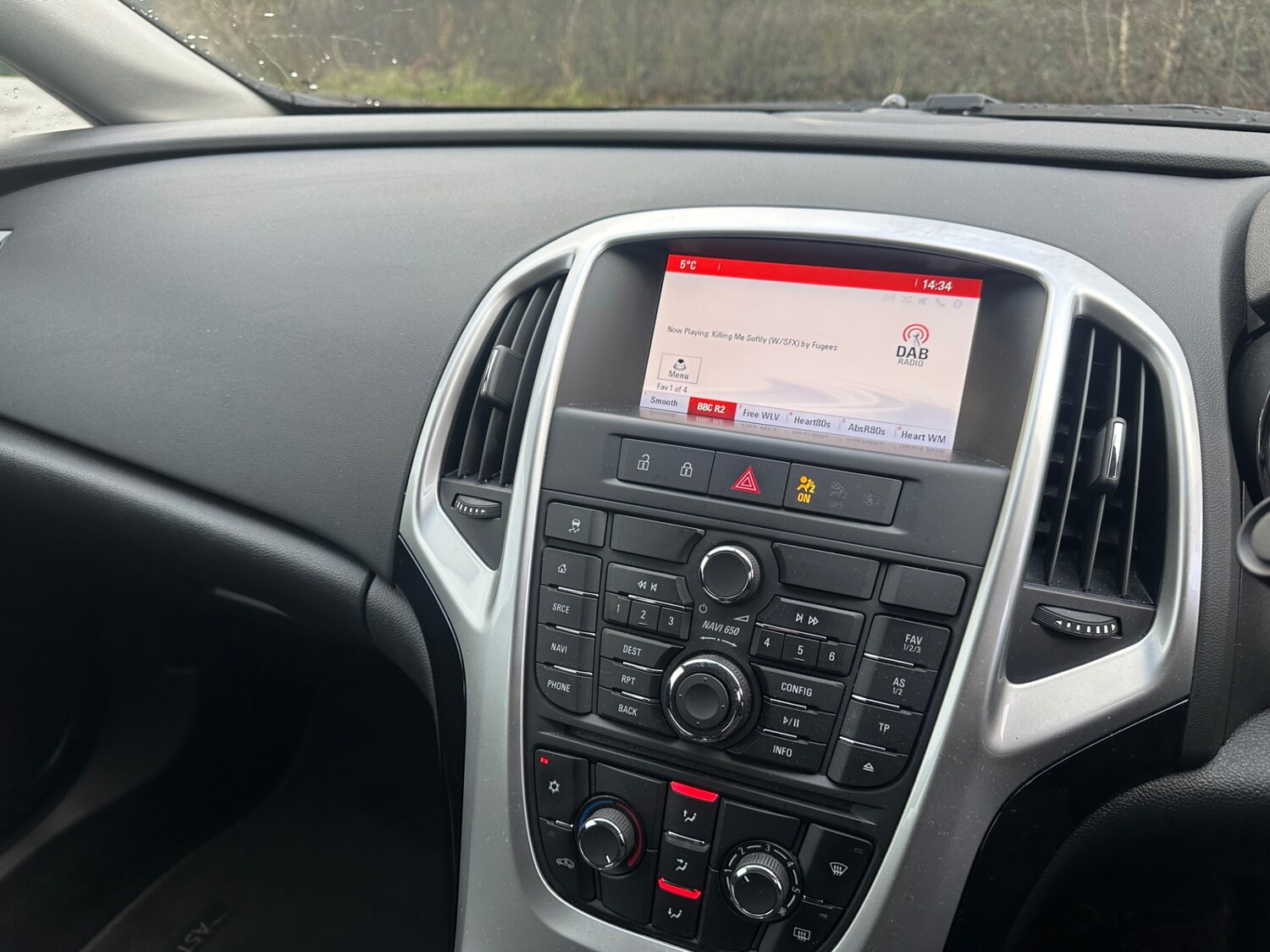 Used Vauxhall Astra 2015 for sale - 77432905: Photo 7