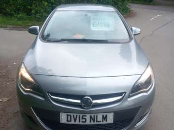 2015 (15) - 1.4i 16V SRi 5dr