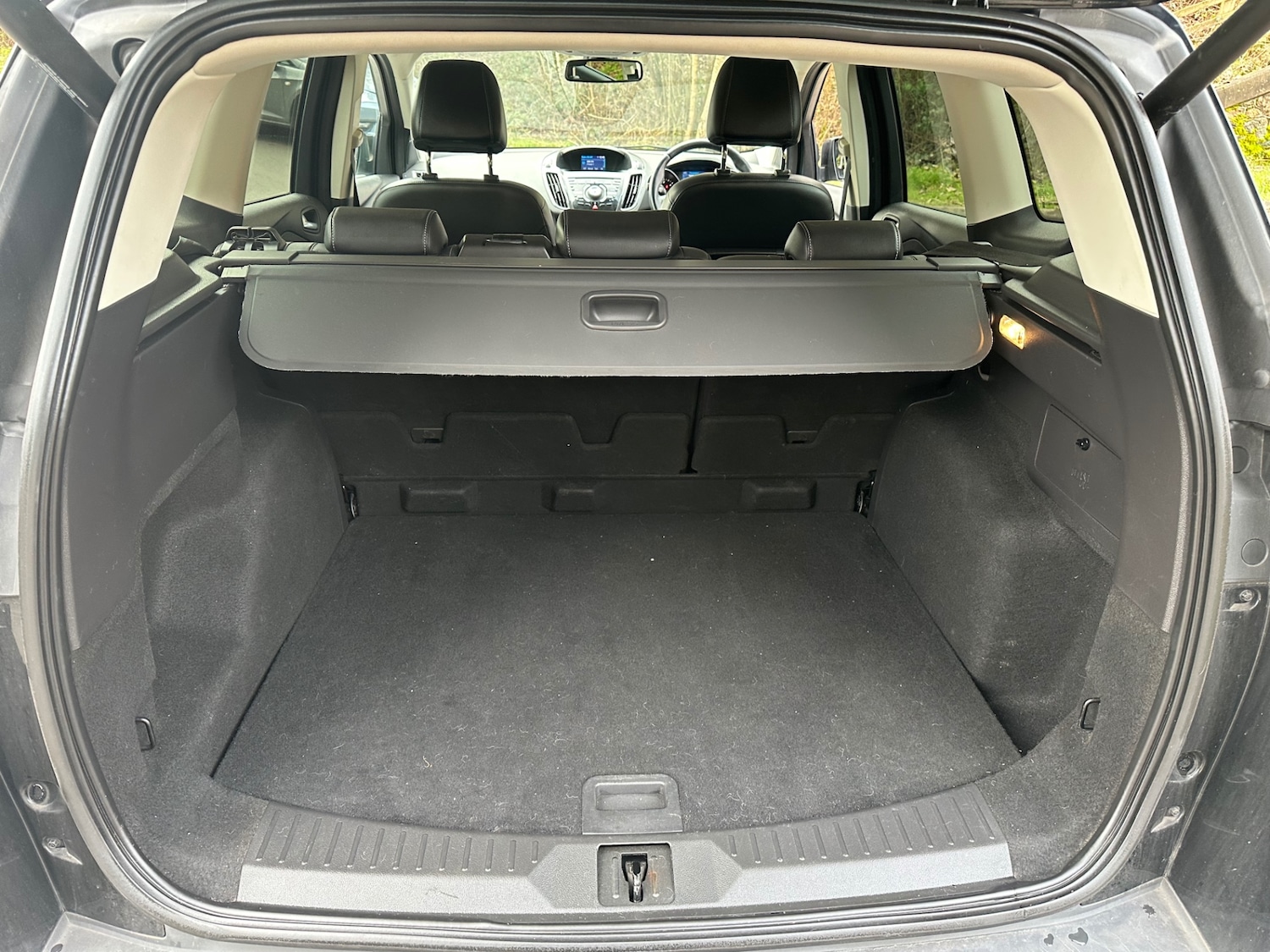 Used Ford Kuga 2015 for sale - 77629719: Photo 8