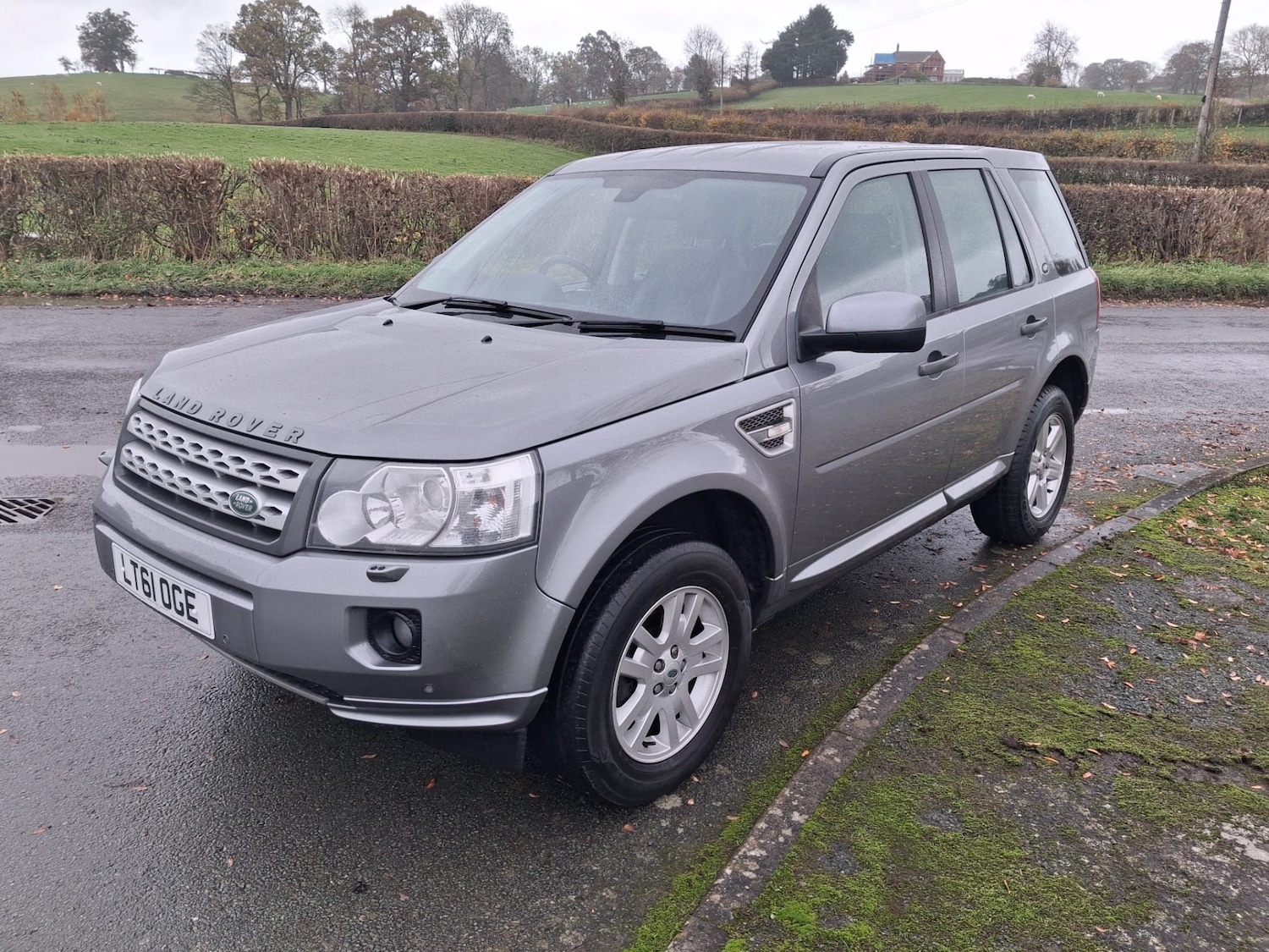 Used Land Rover Freelander 2011 for sale - 76544981: Photo 2