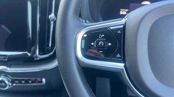 Used Volvo XC60 2023 for sale - 76033257: Photo 19