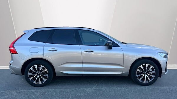 Used Volvo XC60 2023 for sale - 76033257: Photo 2