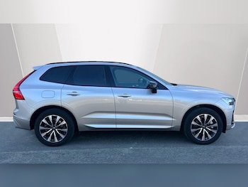 Used Volvo XC60 2023 for sale - 76033257: Photo 2