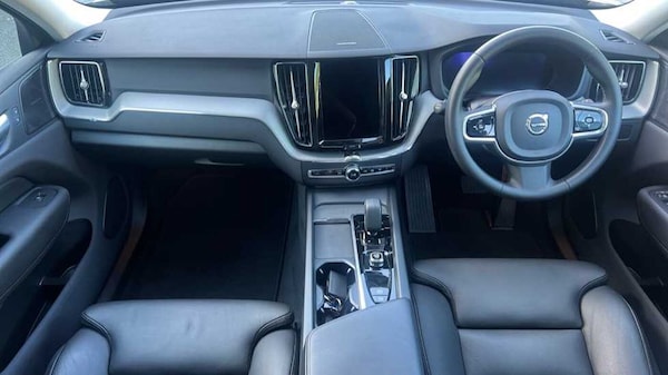 Used Volvo XC60 2023 for sale - 76033257: Photo 5