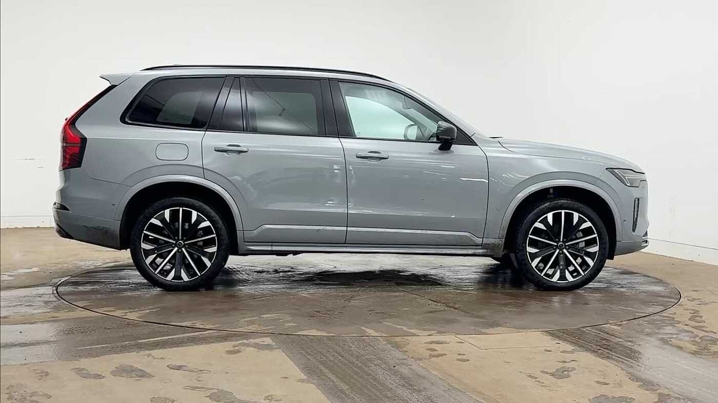 Used Volvo XC90 2025 for sale - 77539387: Photo 2