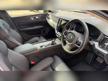 Used Volvo V60 2021 for sale - 79077233: Photo
