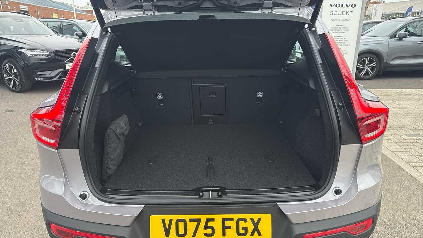 Used Volvo XC40 2025 for sale - 76888298: Photo 13