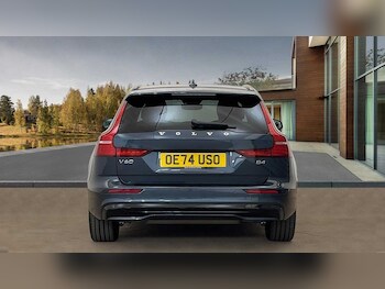 Used Volvo V60 2024 for sale - 75590478: Photo