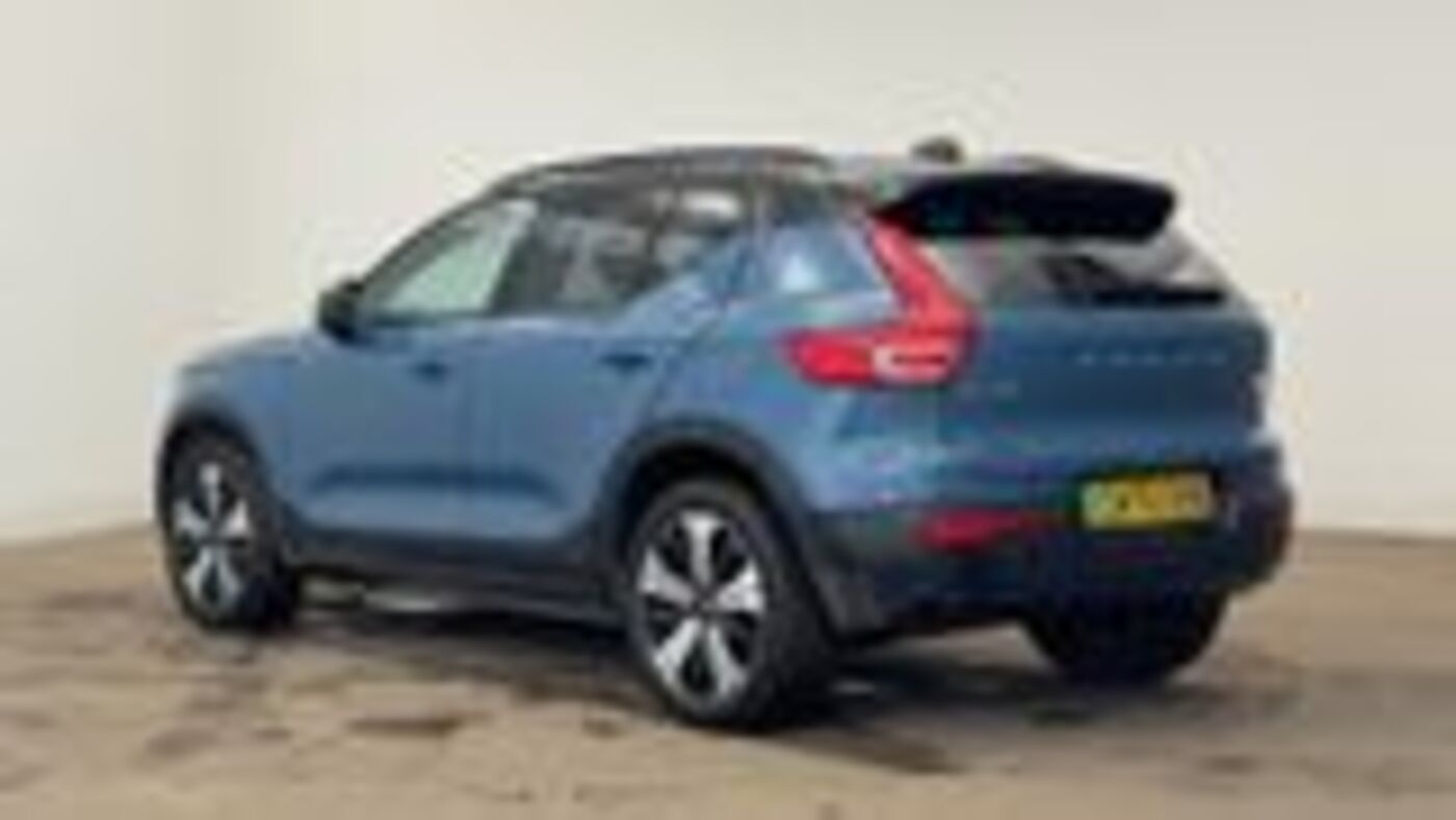 Used Volvo XC40 2022 for sale - 77512233: Photo 3