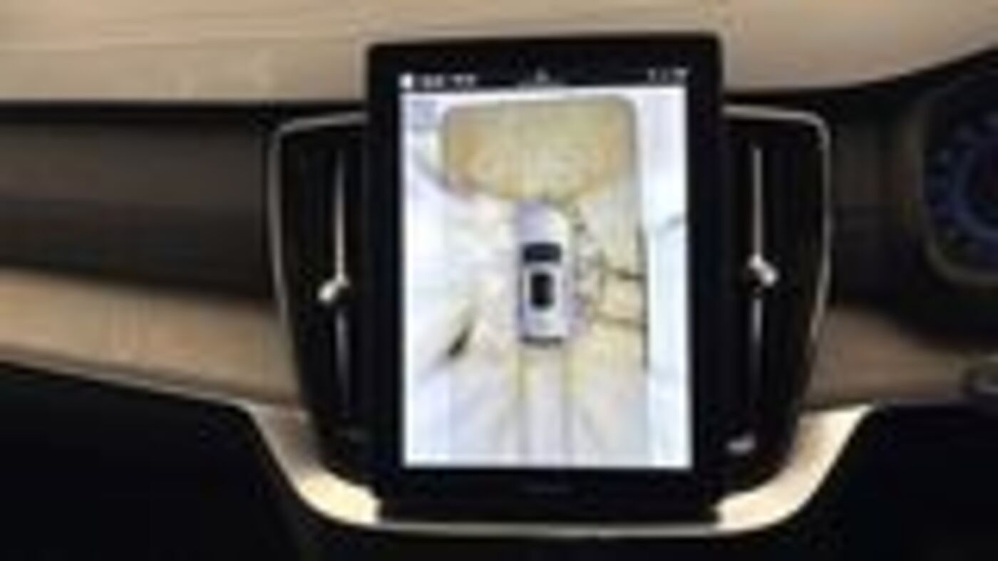 Used Volvo XC40 2022 for sale - 77512233: Photo 42