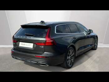 Used Volvo V60 2020 for sale - 74852801: Photo