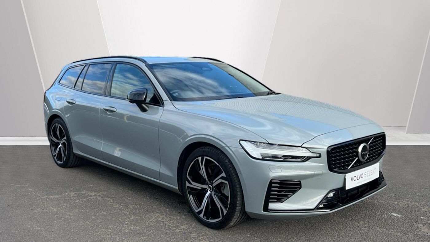 Used Volvo V60 2024 for sale - 76033190: Photo 1