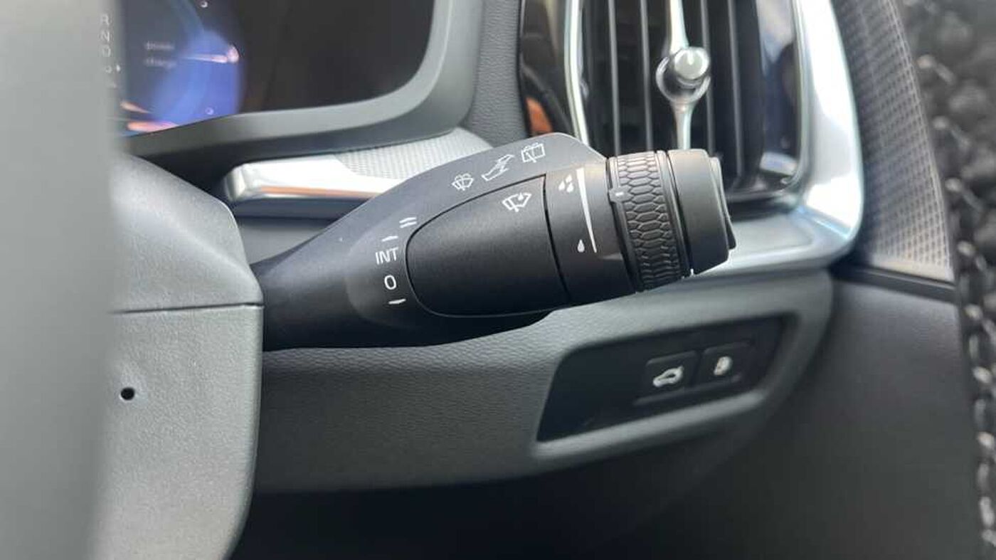 Used Volvo V60 2024 for sale - 76033190: Photo 17