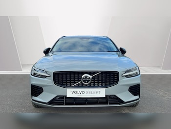 Used Volvo V60 2024 for sale - 76033190: Photo