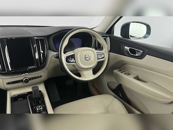 Used Volvo XC60 2023 for sale - 79603182: Photo