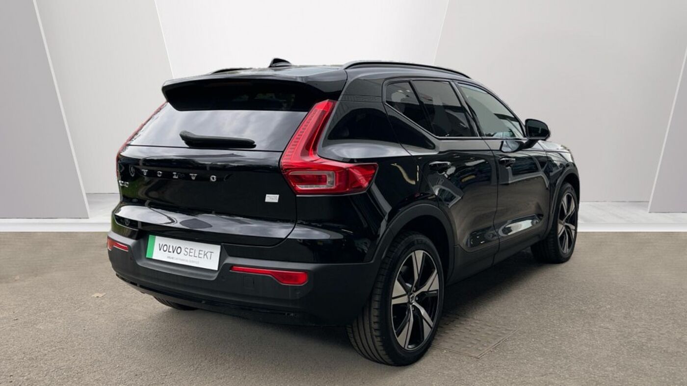 Used Volvo XC40 2021 for sale - 75814161: Photo 3
