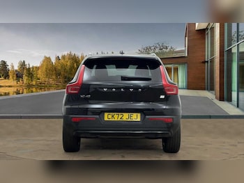 Used Volvo XC40 2022 for sale - 76837669: Photo