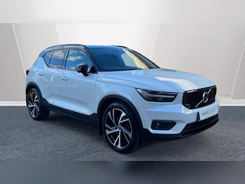 Volvo - XC40