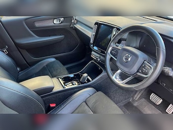 Used Volvo XC40 2020 for sale - 76033205: Photo 3
