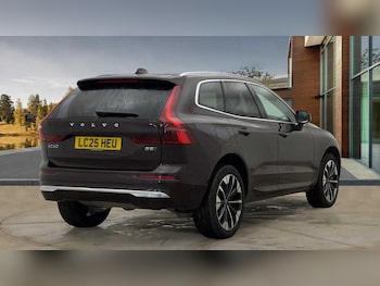 Used Volvo XC60 2025 for sale - 76837710: Photo