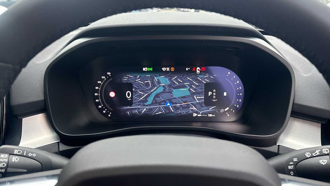 Used Volvo XC40 2025 for sale - 77030949: Photo 11