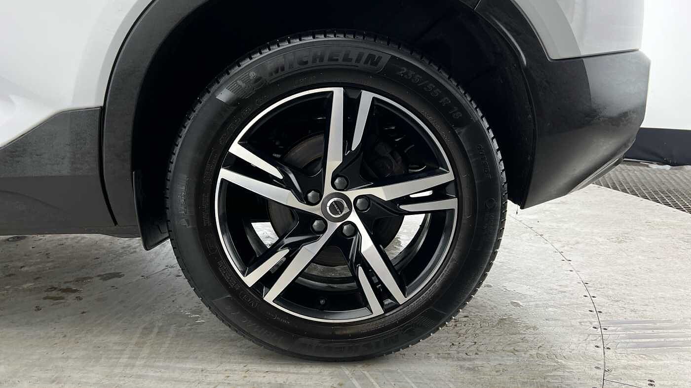 Used Volvo XC40 2021 for sale - 77587973: Photo 4