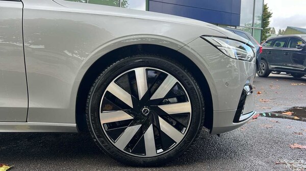 Used Volvo V90 2024 for sale - 72510995: Photo 17