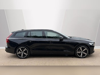 Used Volvo V60 2023 for sale - 78948169: Photo