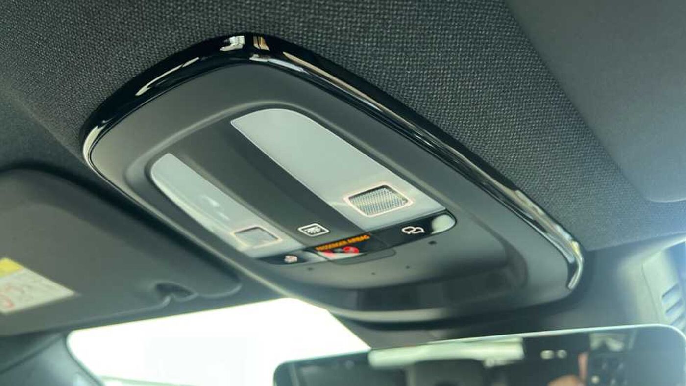 Used Volvo XC40 2022 for sale - 76837602: Photo 11