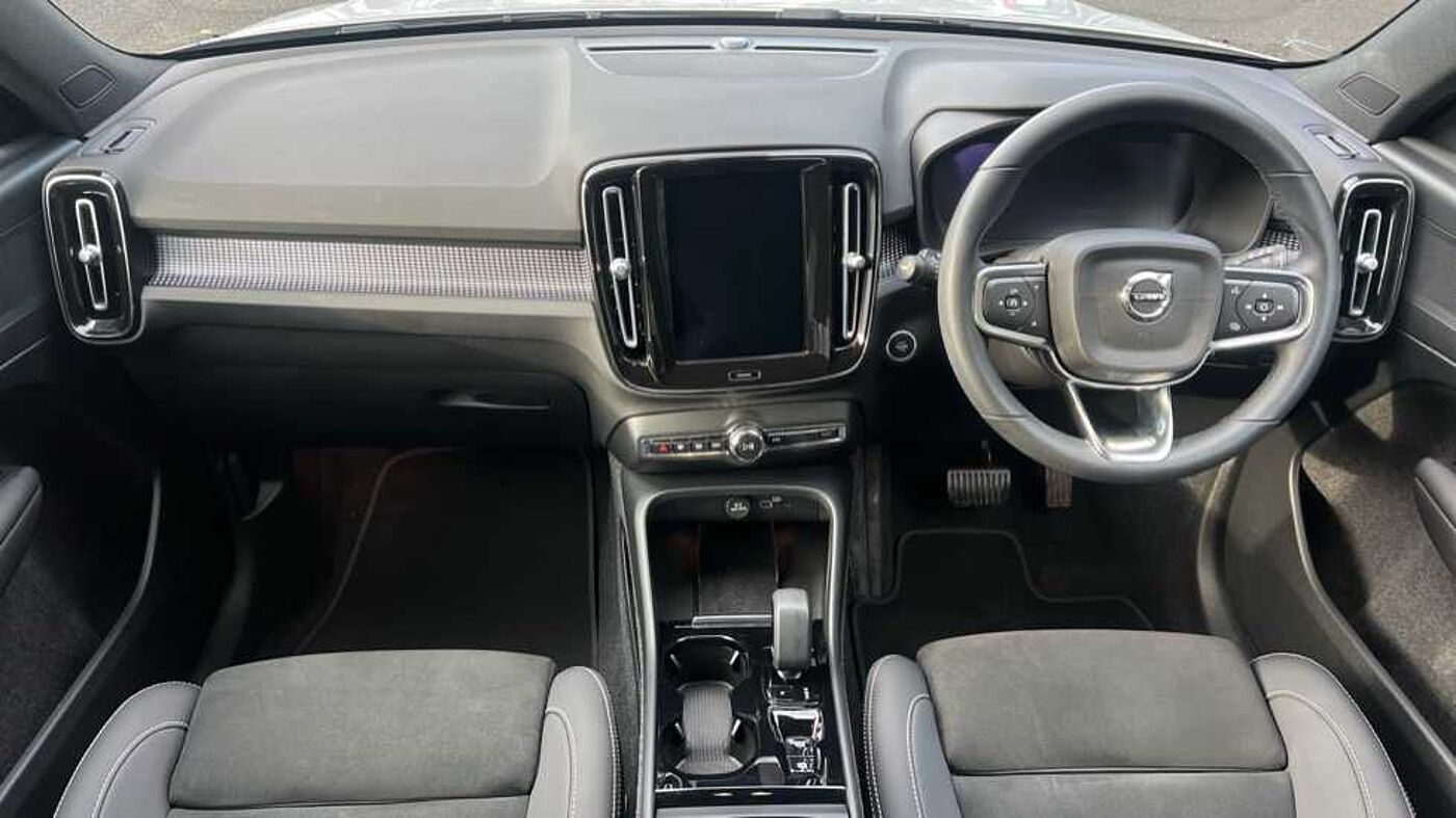 Used Volvo XC40 2022 for sale - 76837602: Photo 4