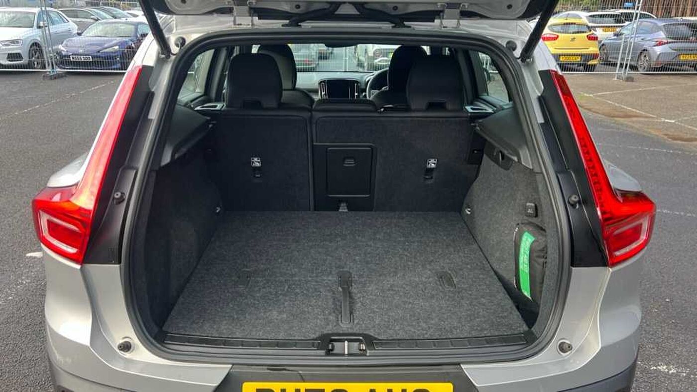 Used Volvo XC40 2022 for sale - 76837602: Photo 6