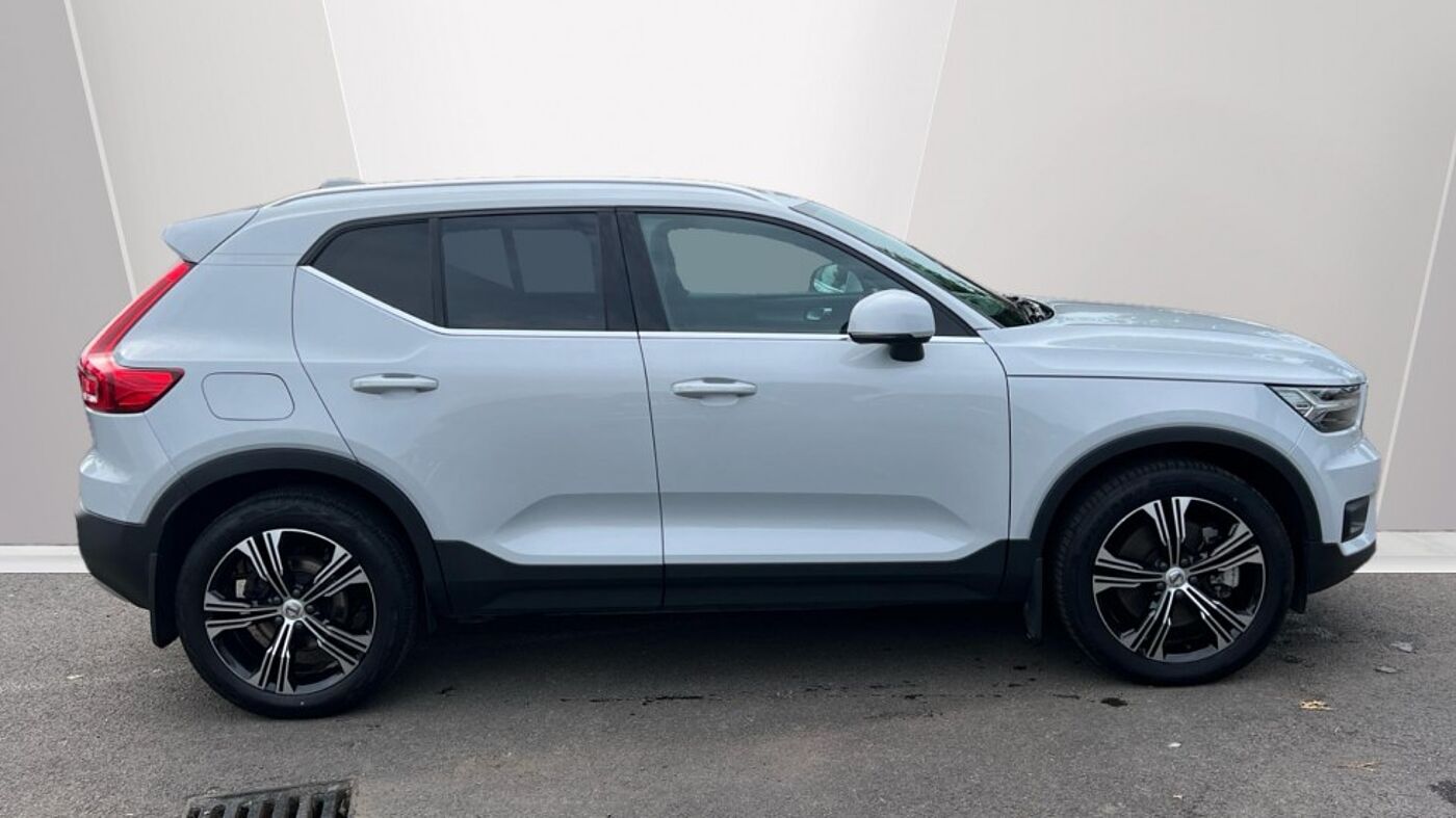 Used Volvo XC40 2022 for sale - 76154277: Photo 2