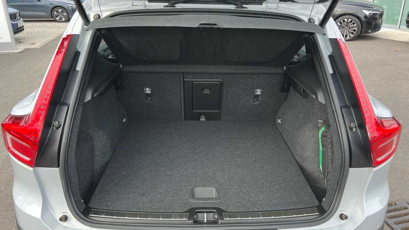 Used Volvo XC40 2022 for sale - 76154277: Photo 24