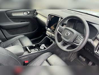 Used Volvo XC40 2022 for sale - 76154277: Photo