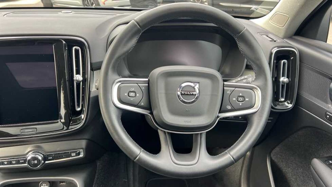 Used Volvo XC40 2022 for sale - 76154277: Photo 4