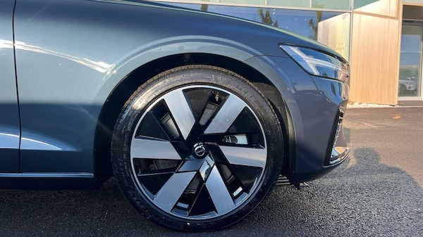 Used Volvo V60 2024 for sale - 73789553: Photo 18