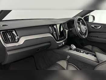 Used Volvo XC60 2022 for sale - 79678231: Photo