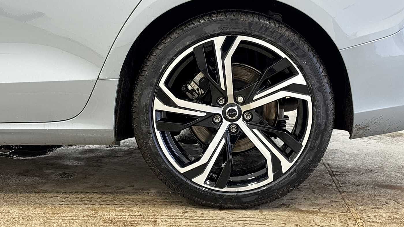 Used Volvo V60 2025 for sale - 76837640: Photo 19