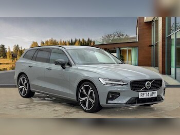 2025 (74) - 2.0 B4P Plus Dark 5dr Auto (7 speed)