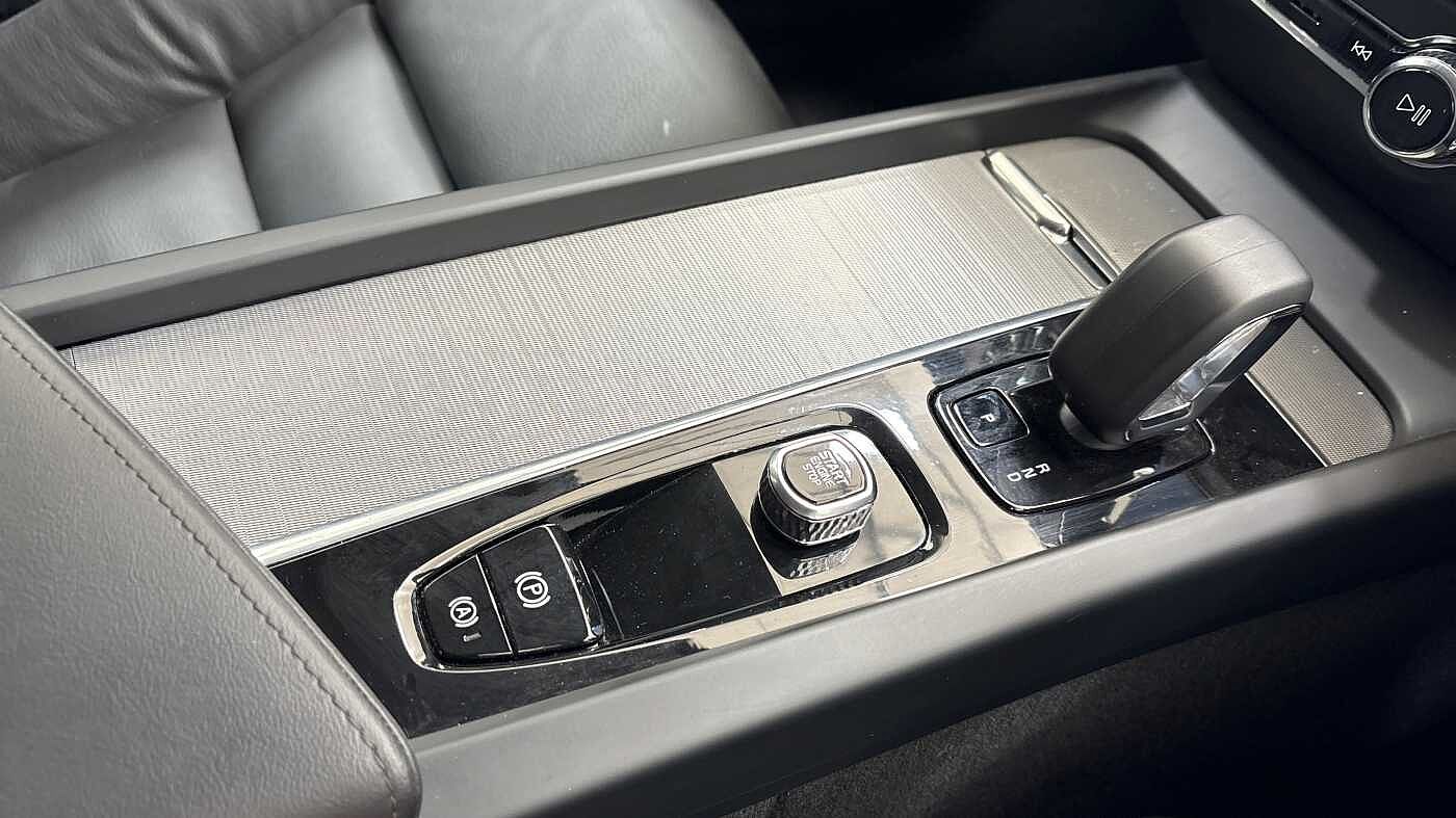 Used Volvo V60 2025 for sale - 76837640: Photo 31